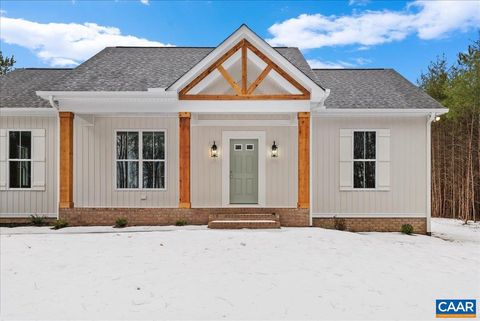 A home in LUNENBURG