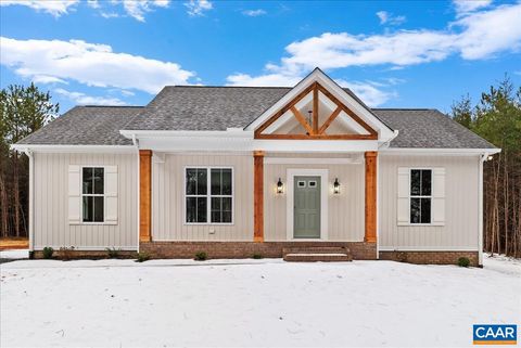 A home in LUNENBURG