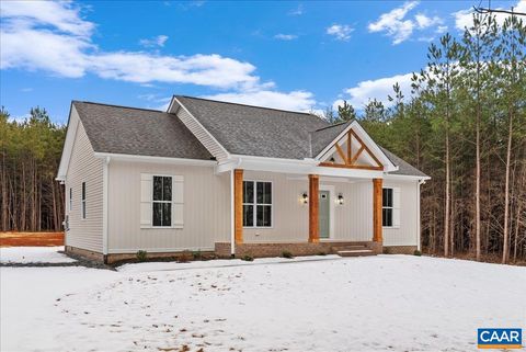 A home in LUNENBURG