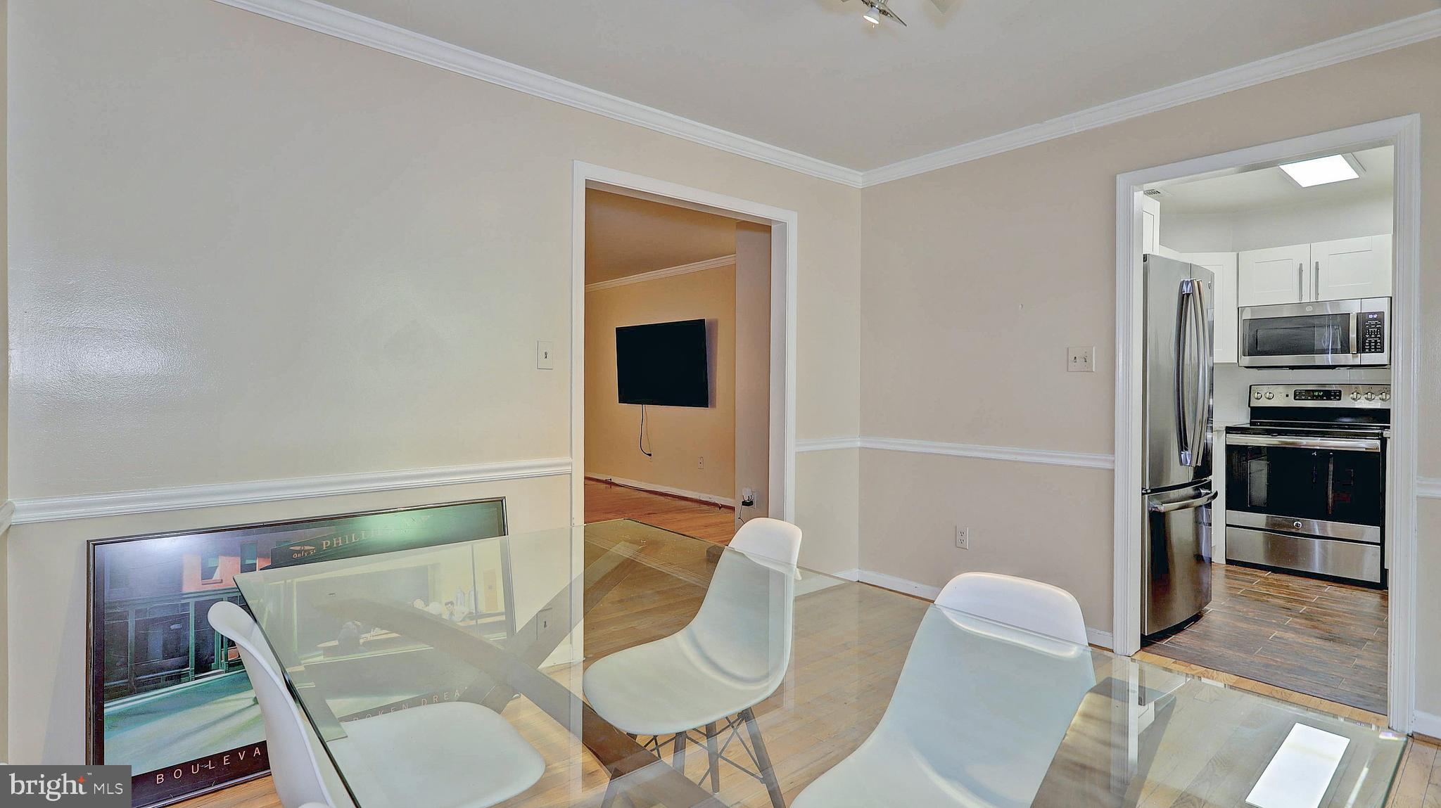 OLD BALLSTON TOWN - Residential Lease