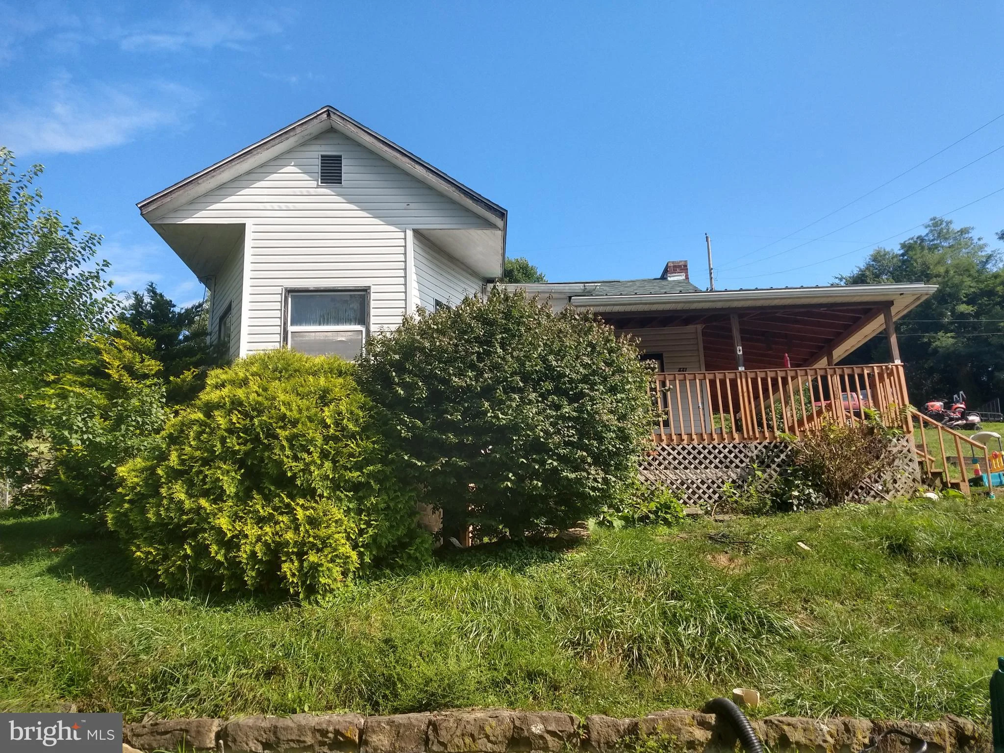 441 Francis St, Grafton, WV 26354
