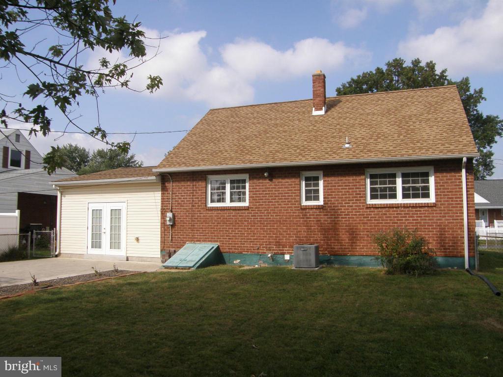 OAK HILLS - Residential