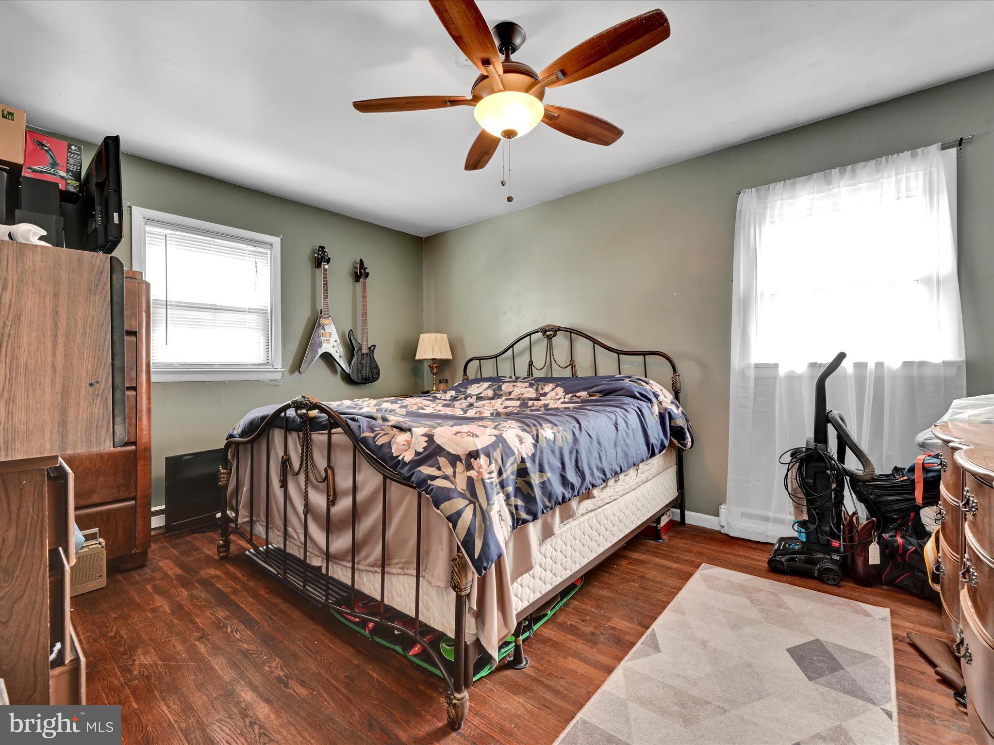 HEIDELBERG HEIGHTS - Residential