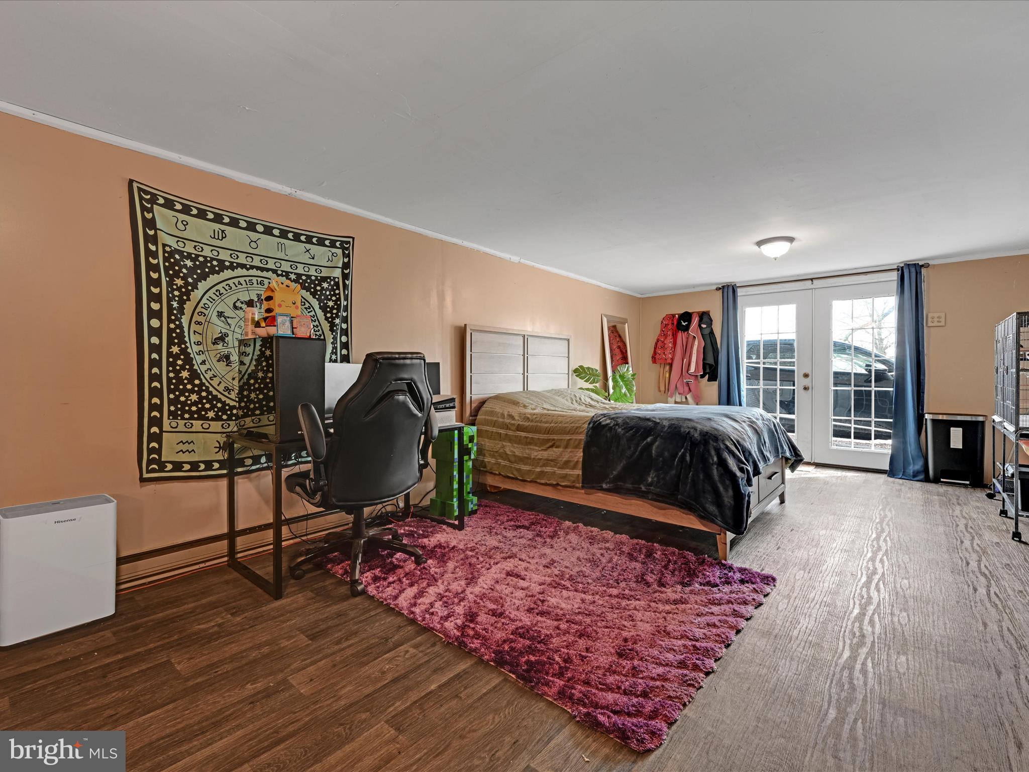 HEIDELBERG HEIGHTS - Residential