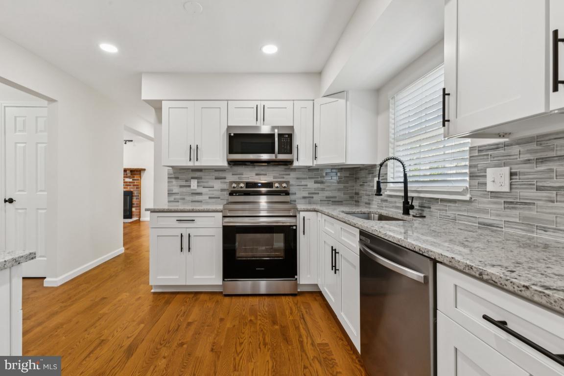 4008 BUCKINGHAM COURT