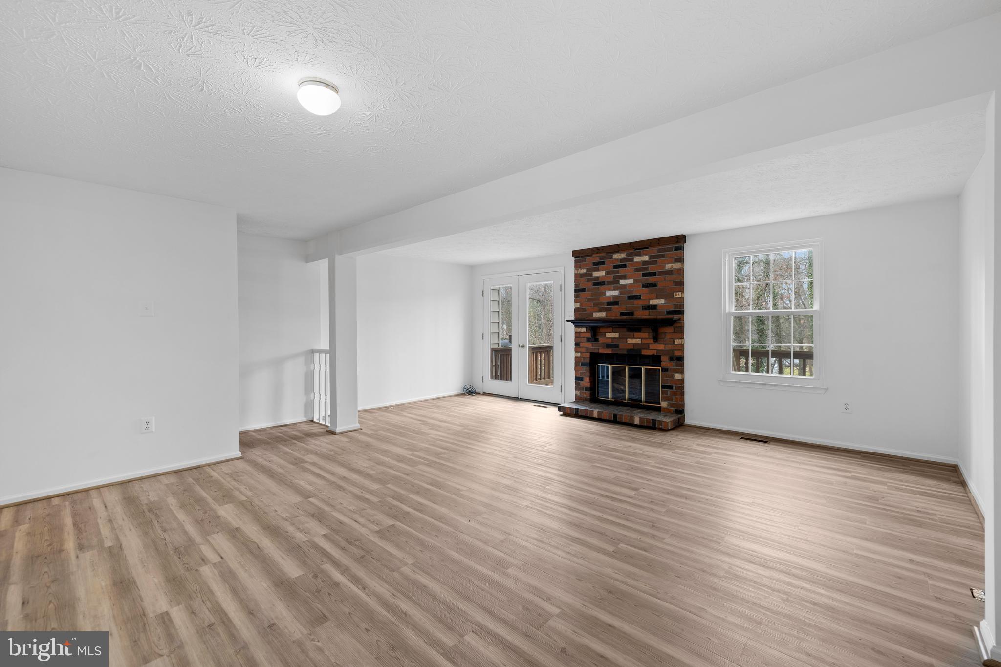 OAKMONT - Residential