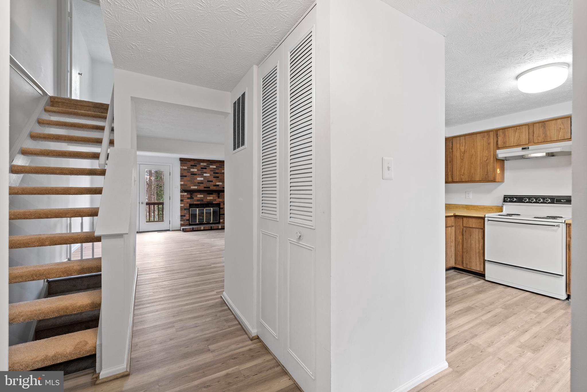 OAKMONT - Residential