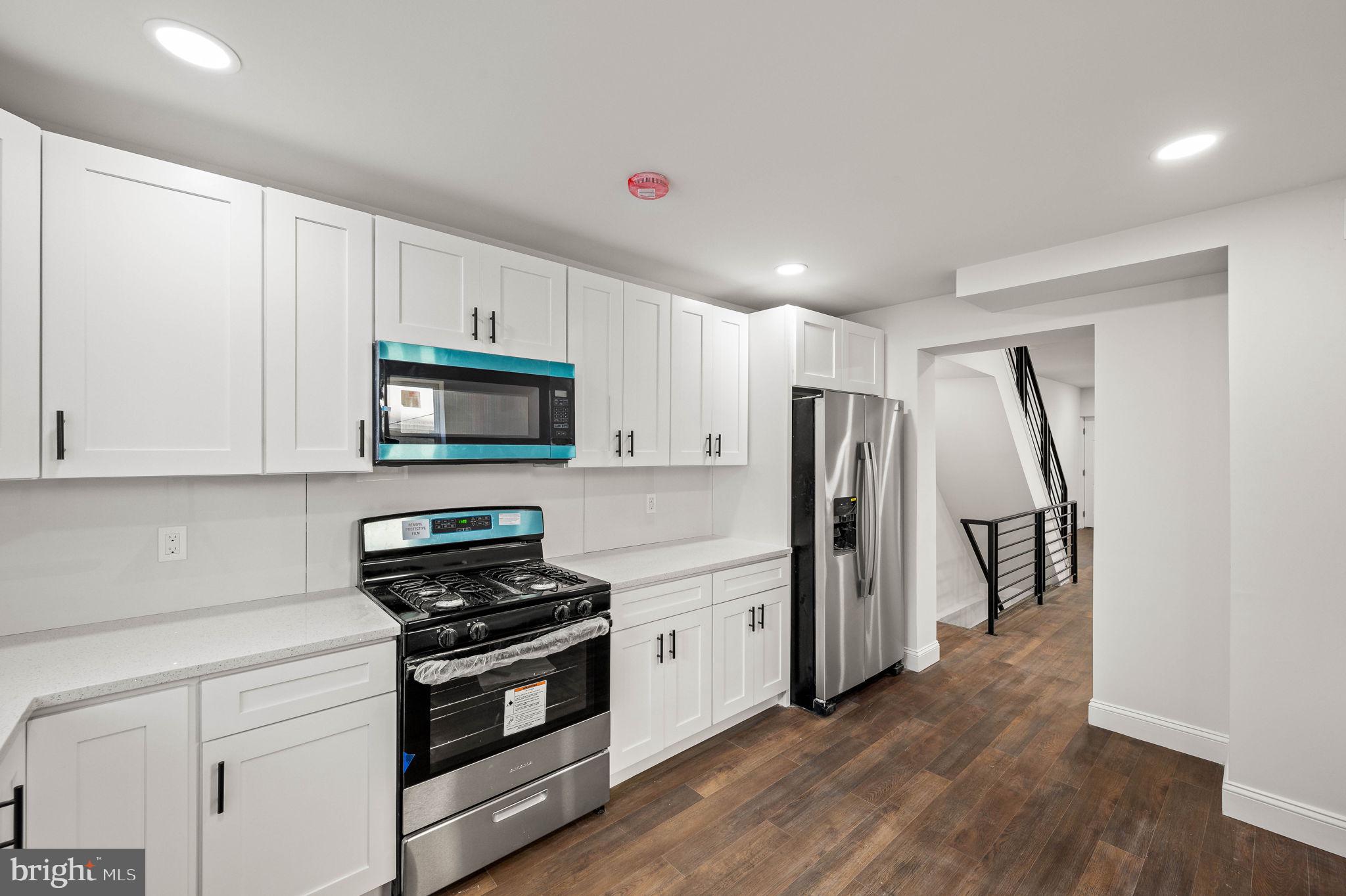 KENSINGTON - Residential