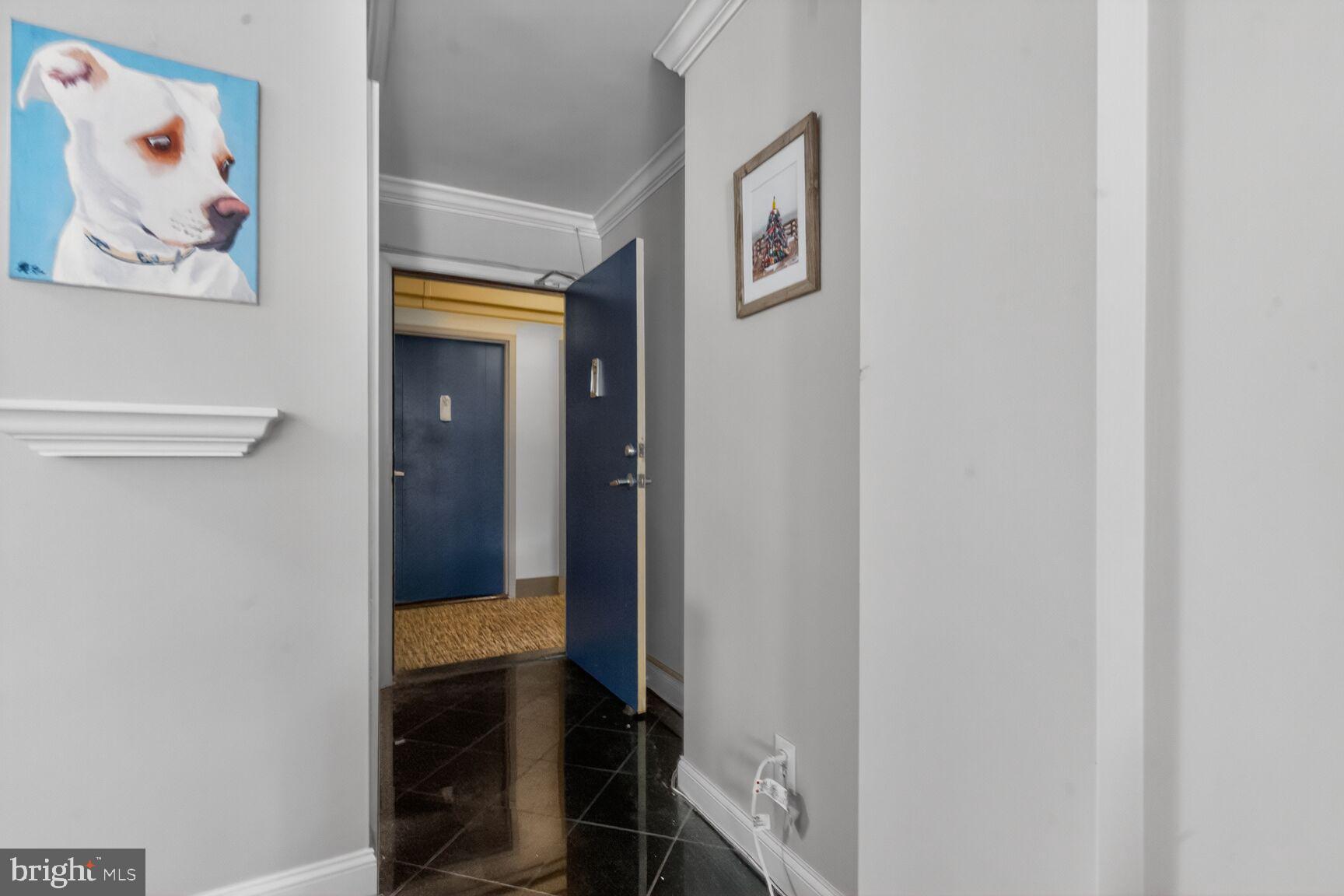 WHITEHALL - Residential