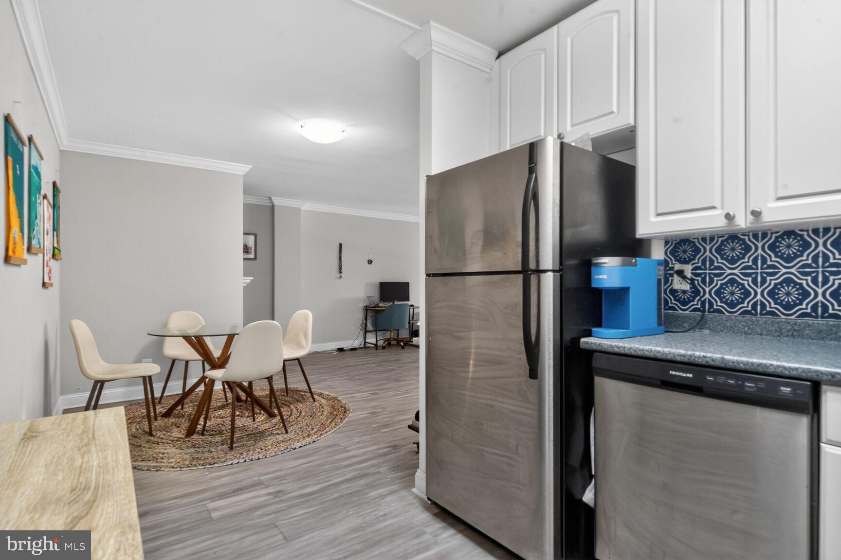 WHITEHALL - Residential