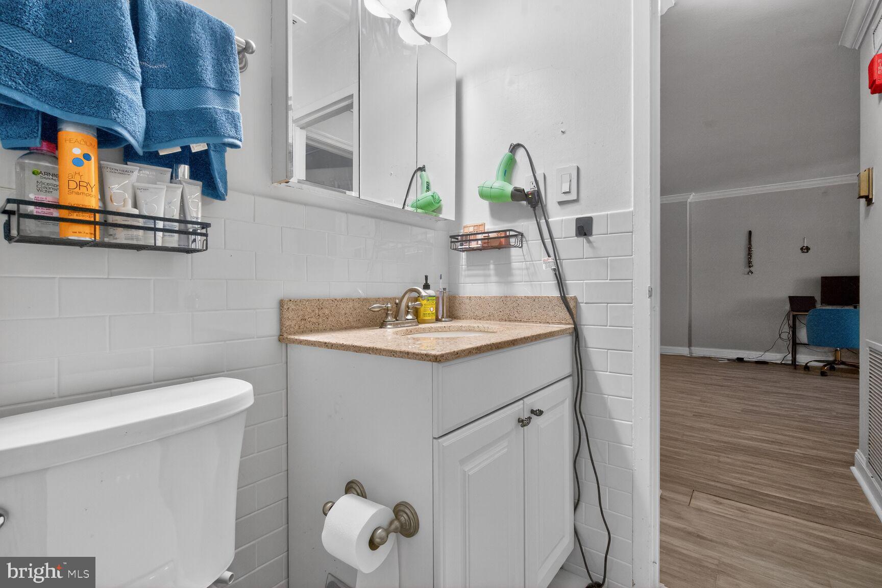 WHITEHALL - Residential