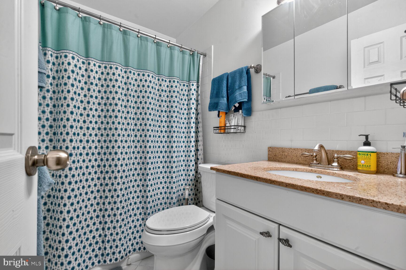 WHITEHALL - Residential