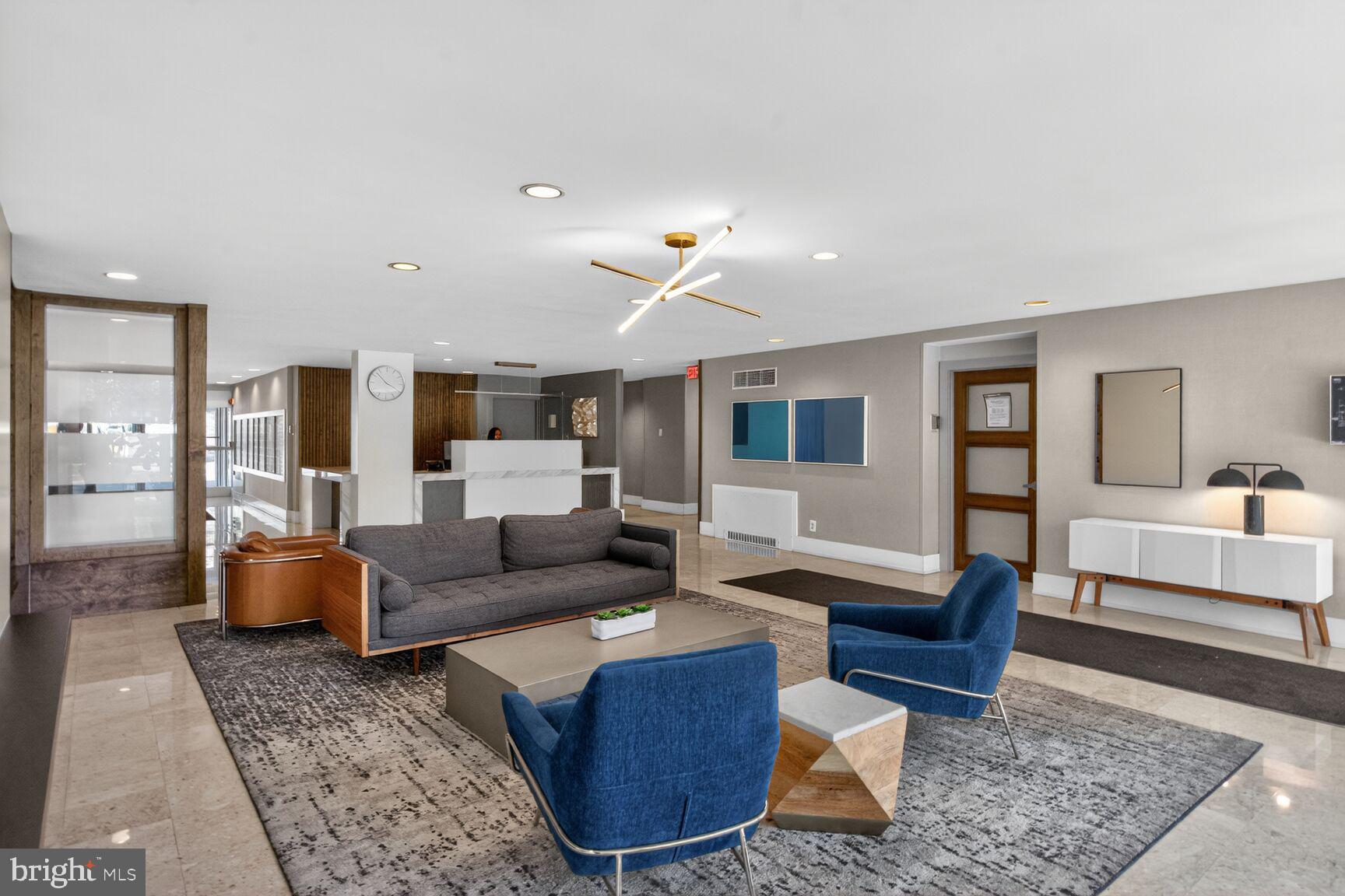 WHITEHALL - Residential