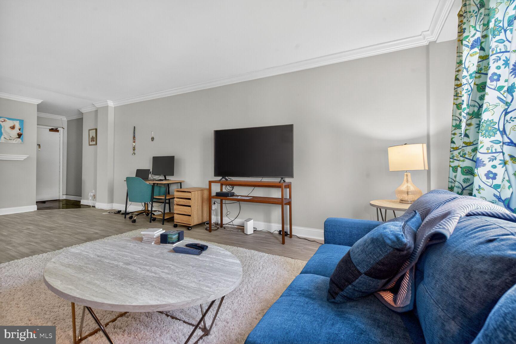 WHITEHALL - Residential