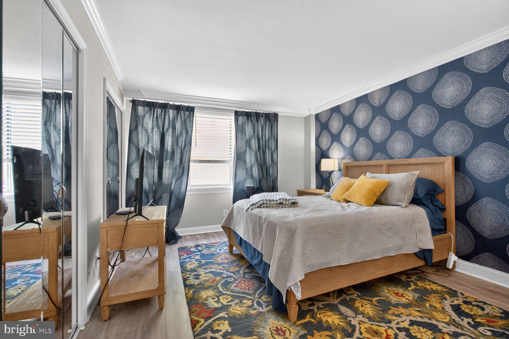 WHITEHALL - Residential