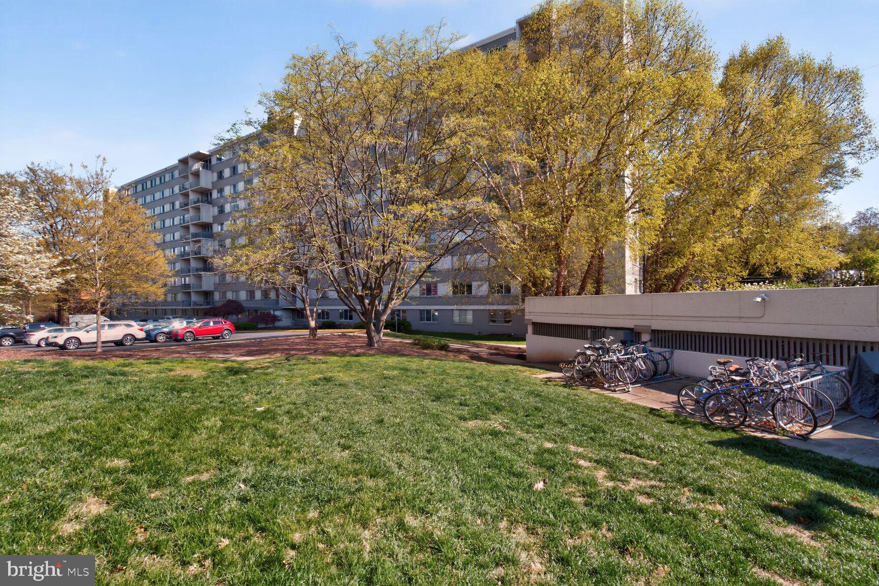 WHITEHALL - Residential