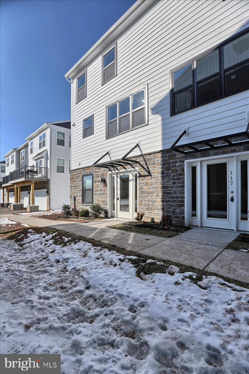 HIGH POINTE IN HERSHEY - Residential Lease