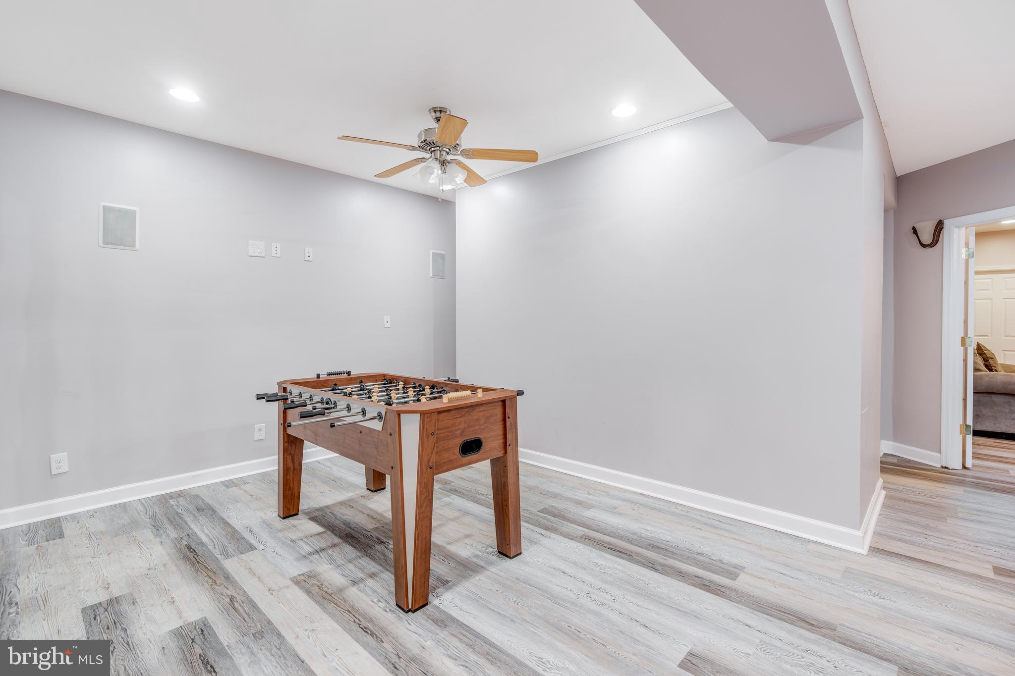 PATRIOTS GLEN - Residential