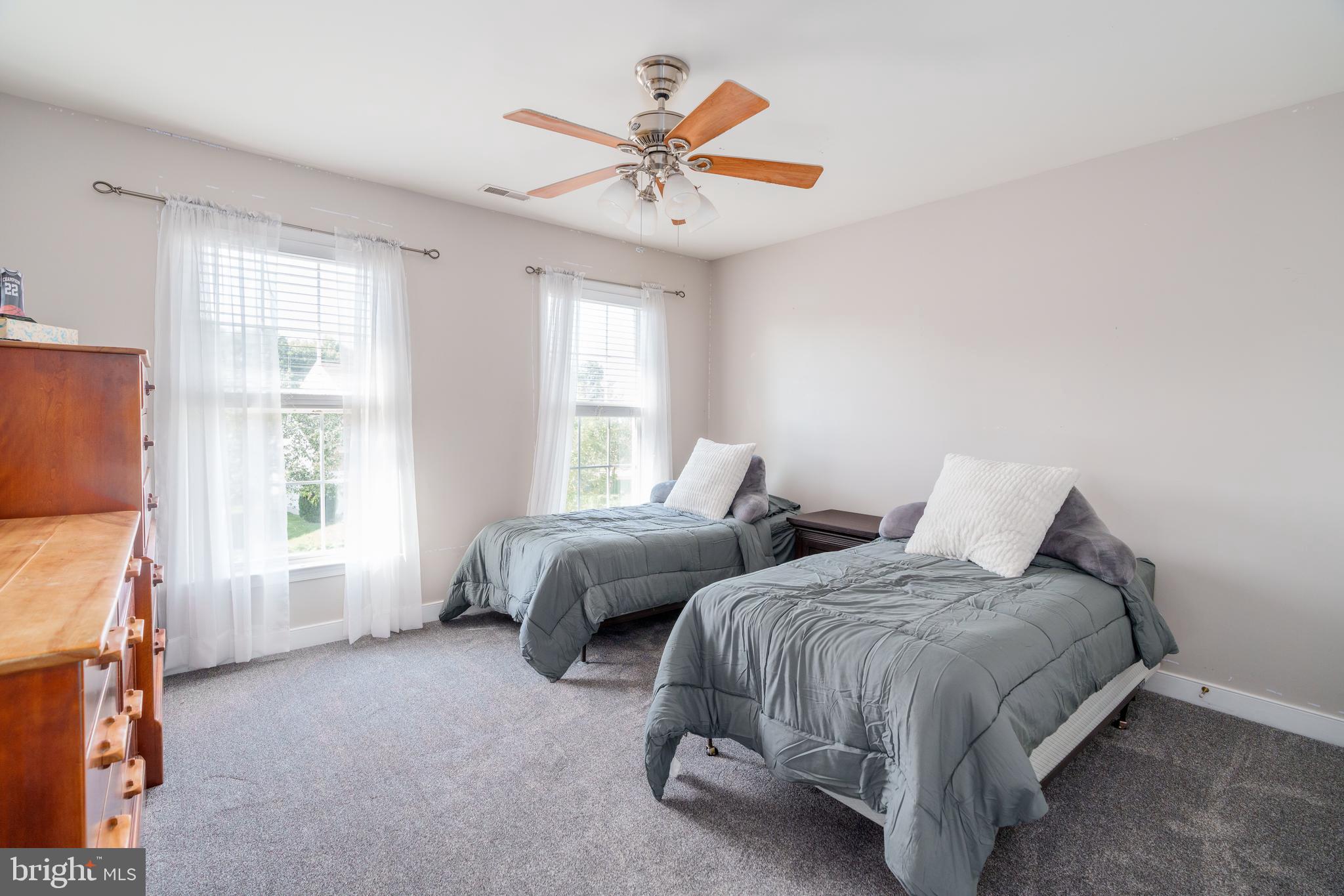 PATRIOTS GLEN - Residential