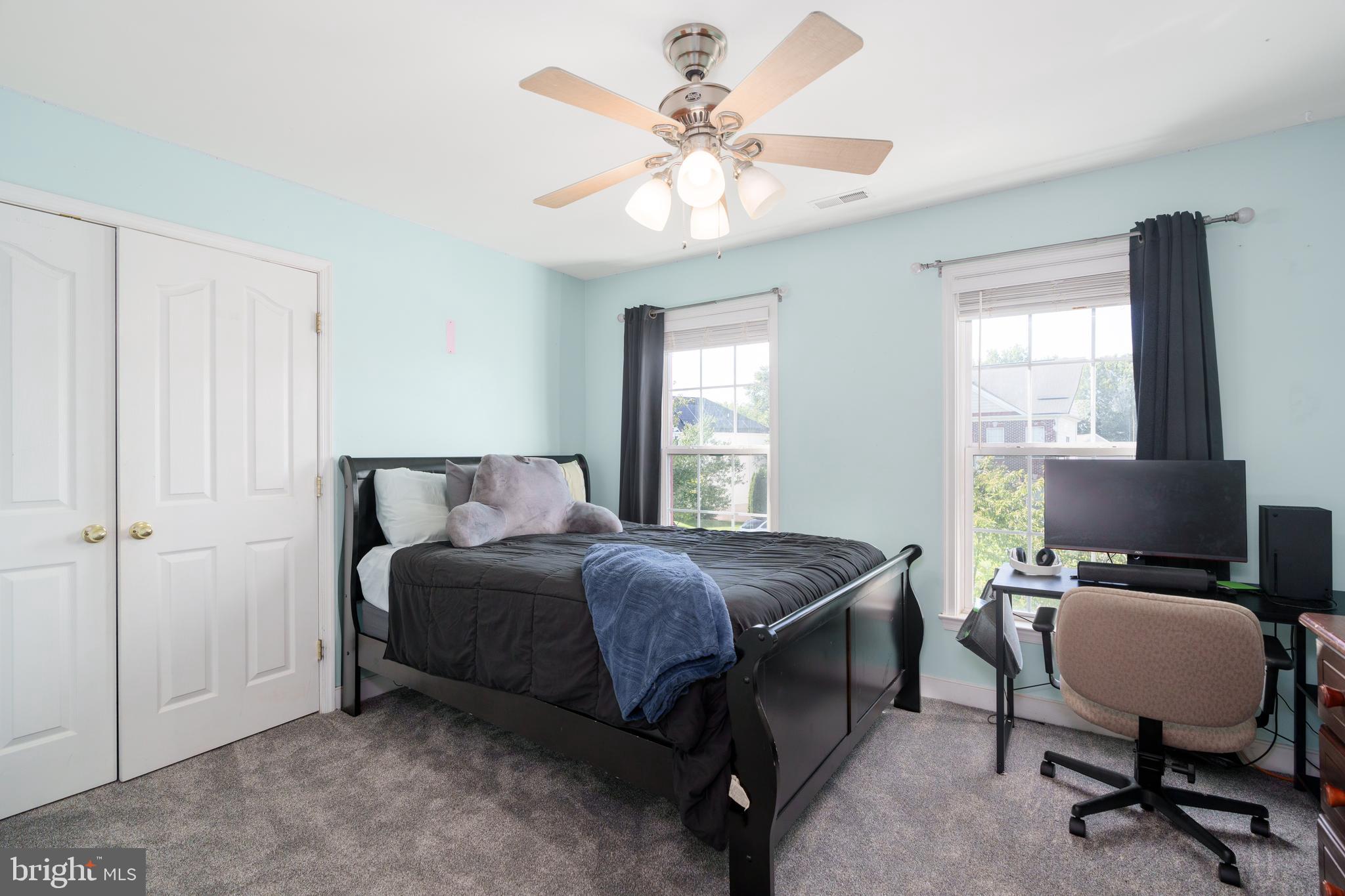 PATRIOTS GLEN - Residential