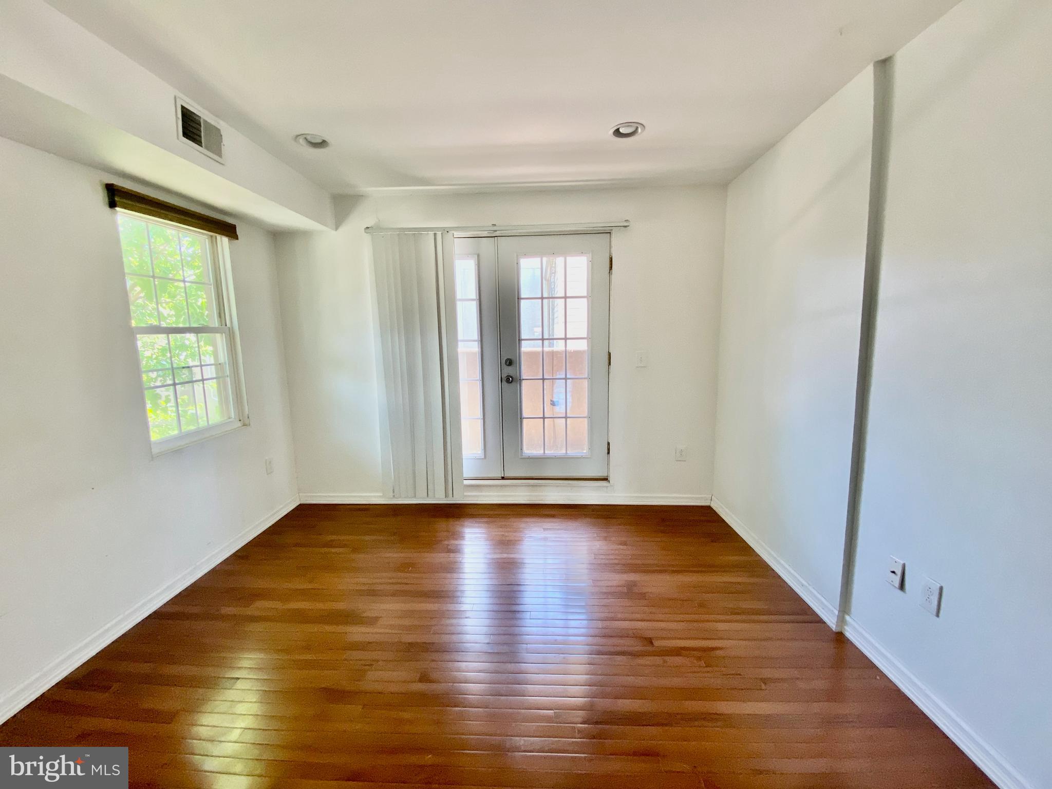 HAWTHORNE - Residential