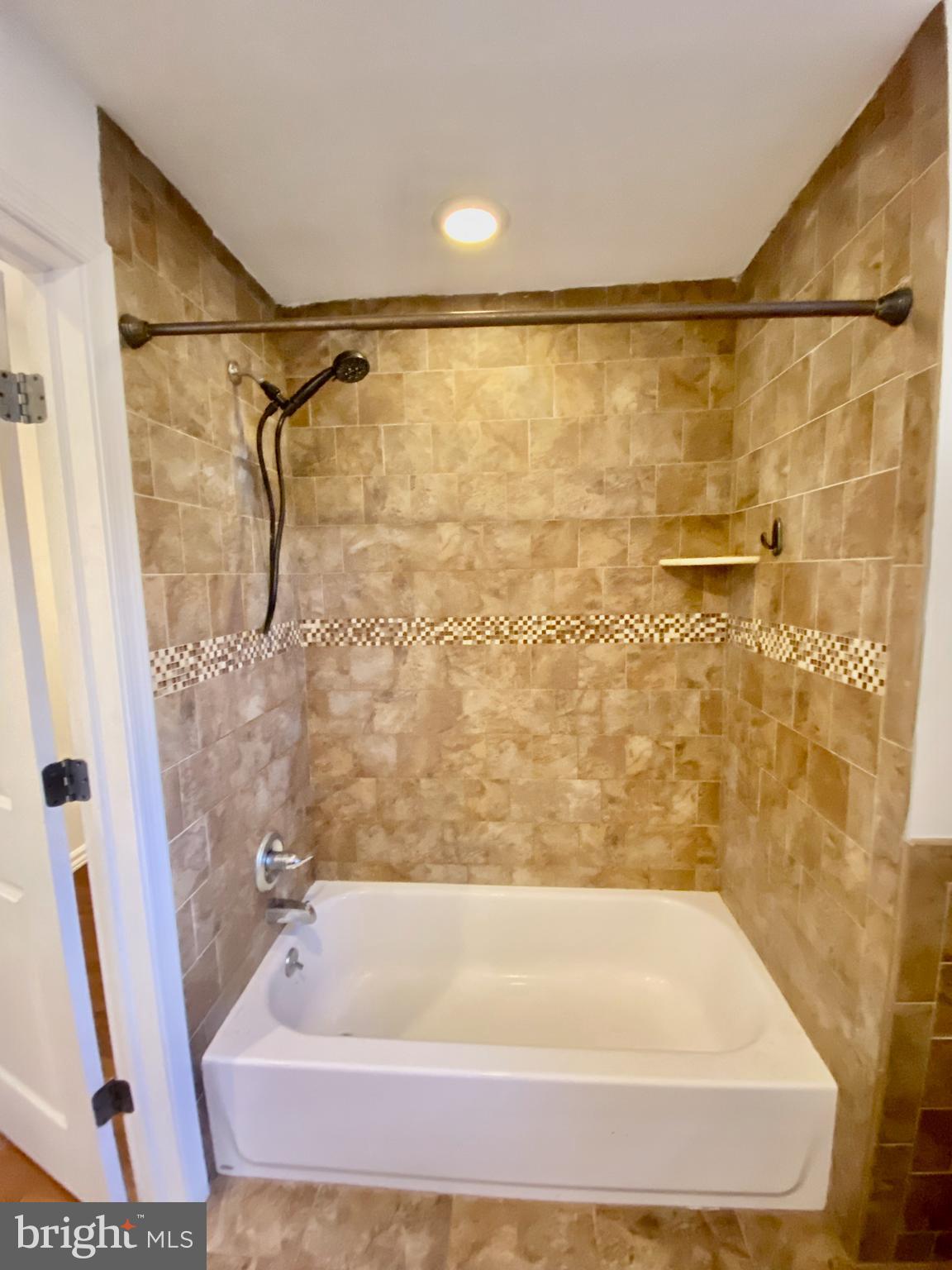 HAWTHORNE - Residential