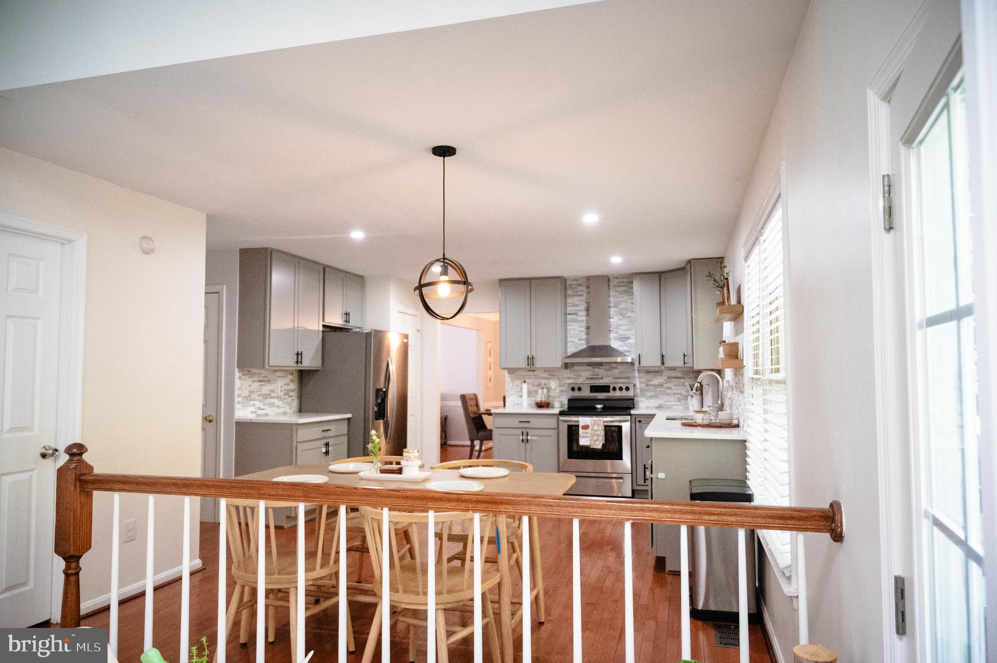 14104 PLEASANT VIEW DRIVE