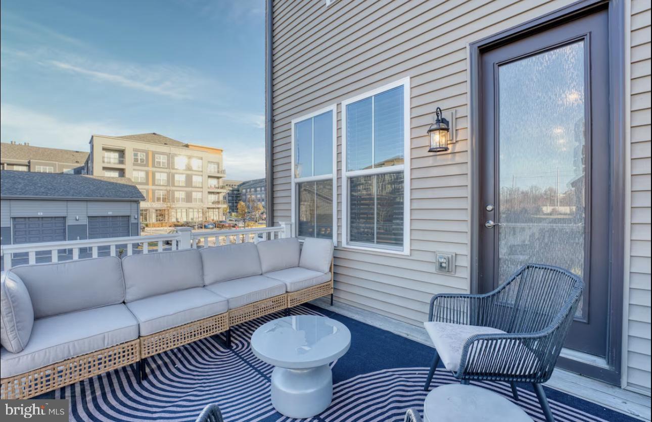 CAPITAL COURT - Residential Lease