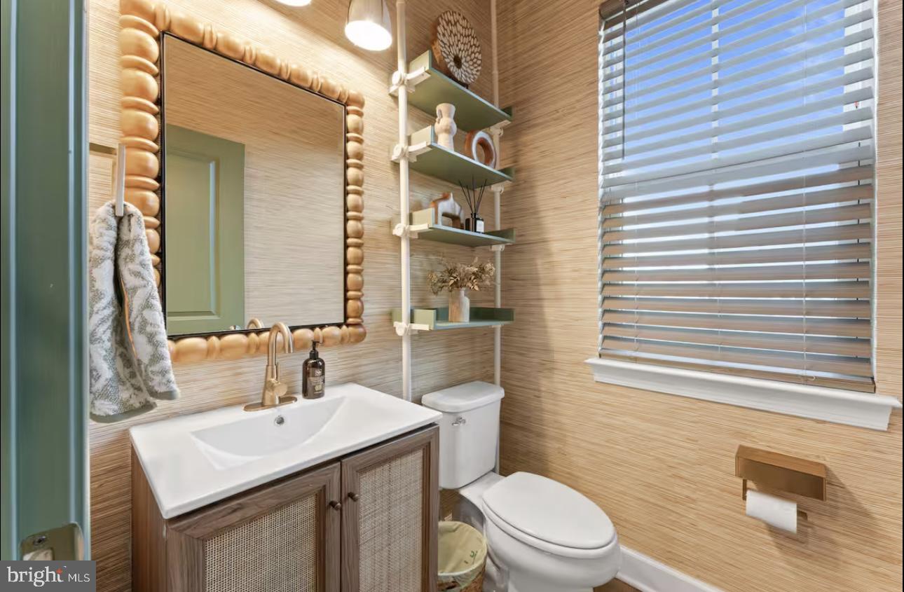 CAPITAL COURT - Residential Lease