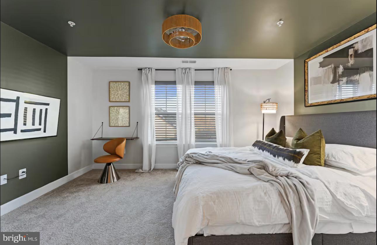 CAPITAL COURT - Residential Lease