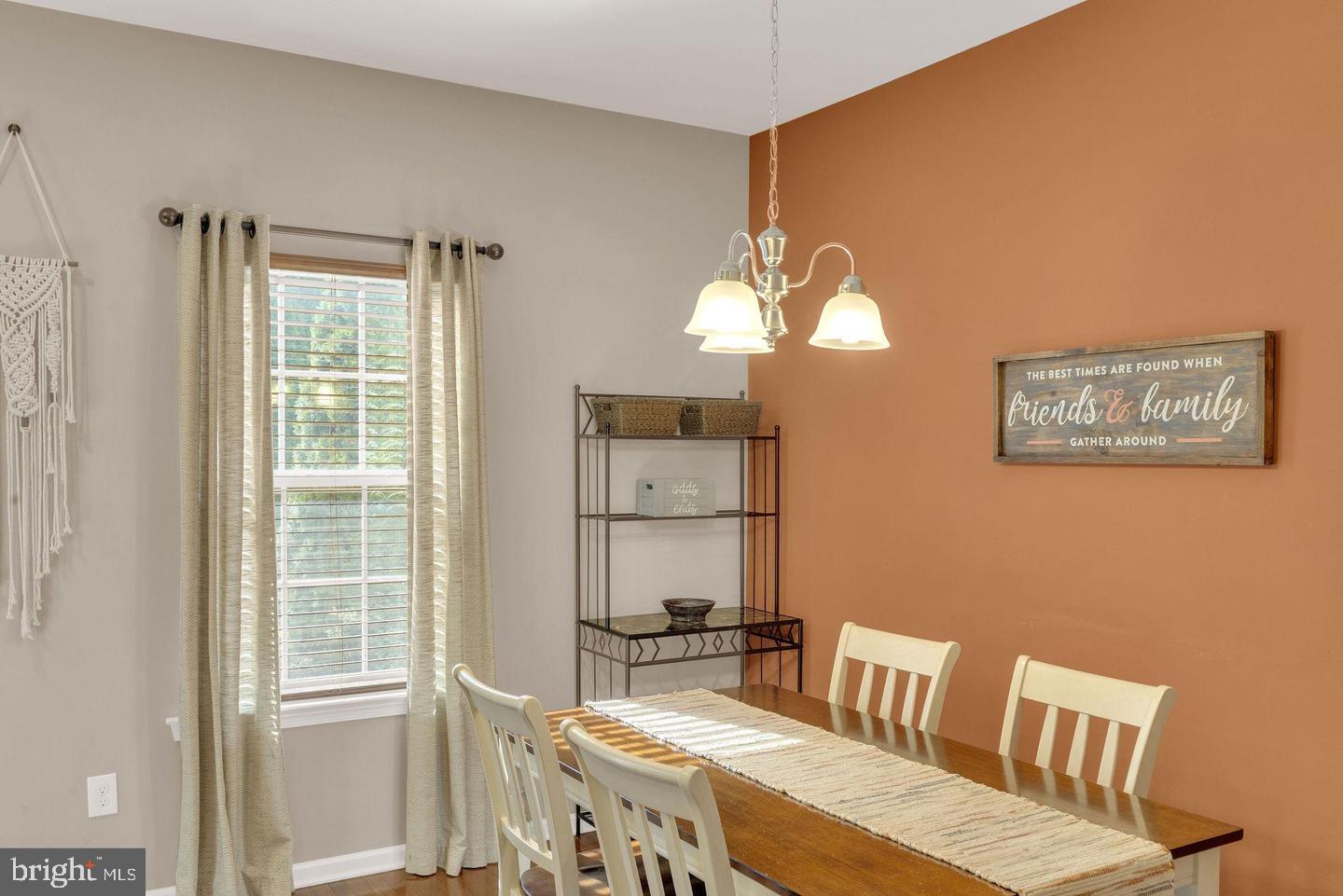 CARRIAGE HILL - Residential Lease