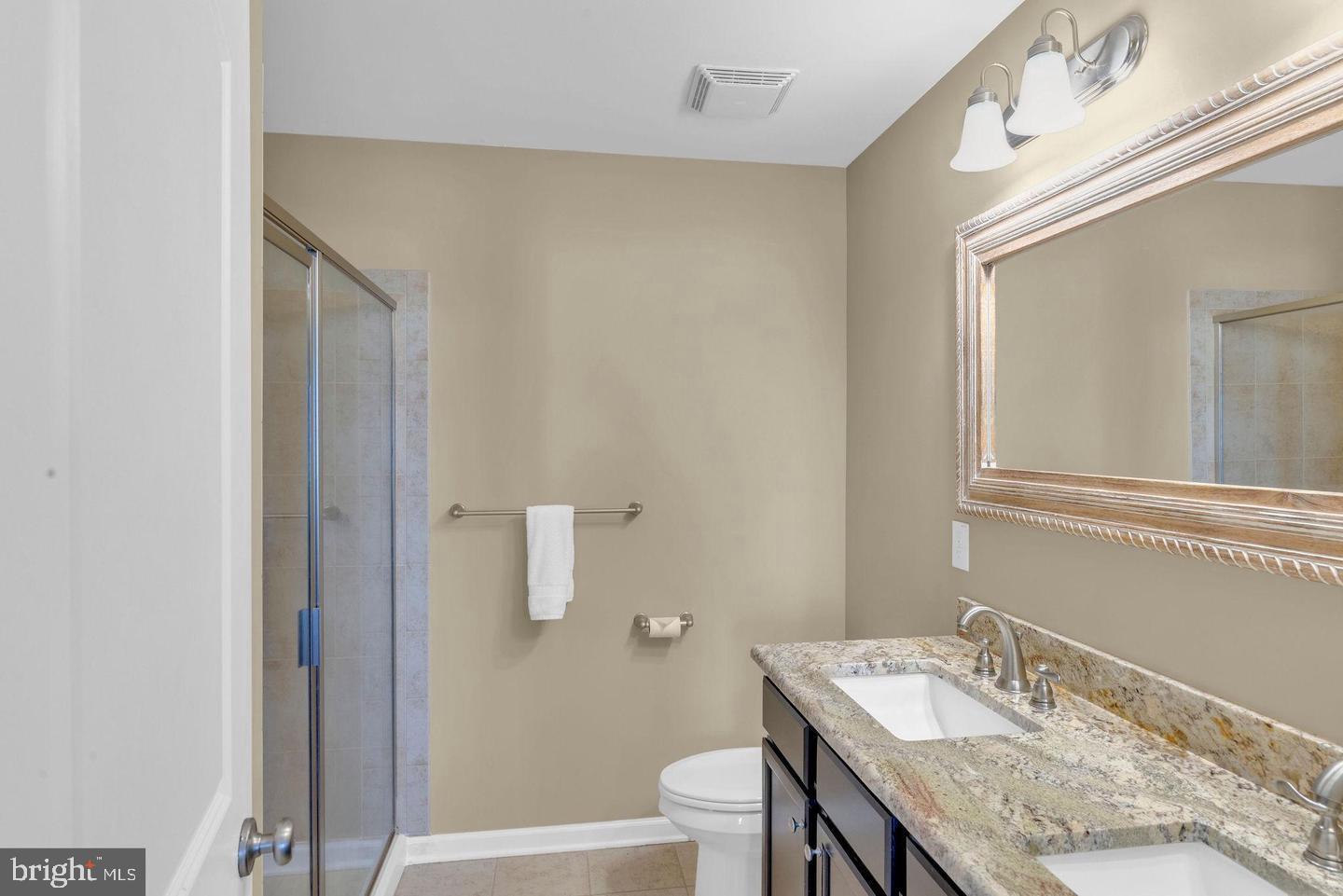 CARRIAGE HILL - Residential Lease