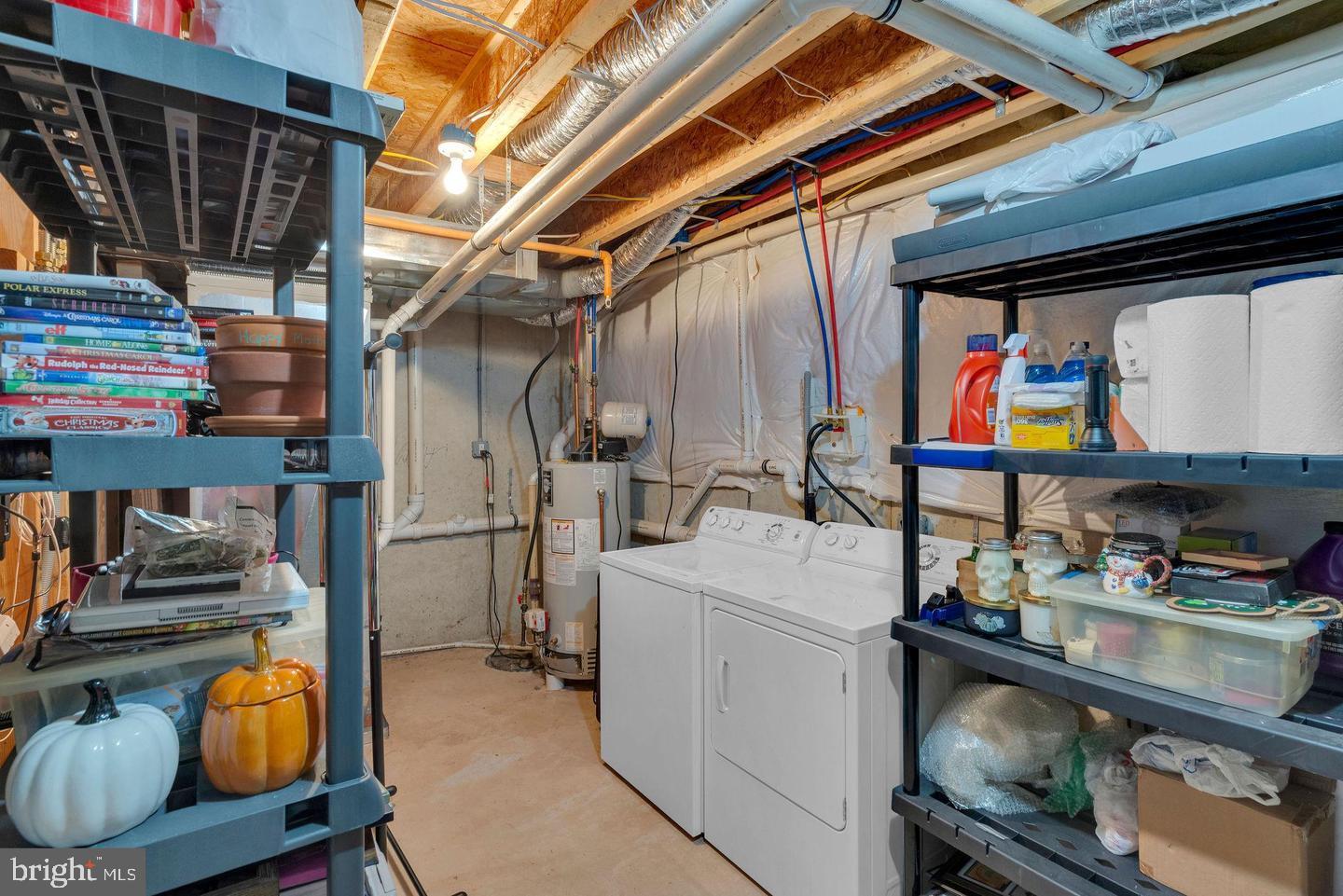 CARRIAGE HILL - Residential Lease