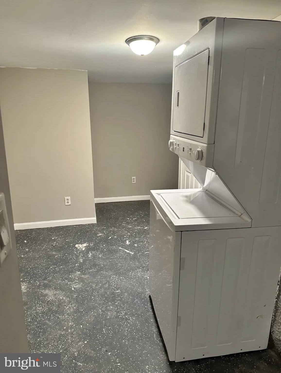 FAIRMOUNT - Residential Lease