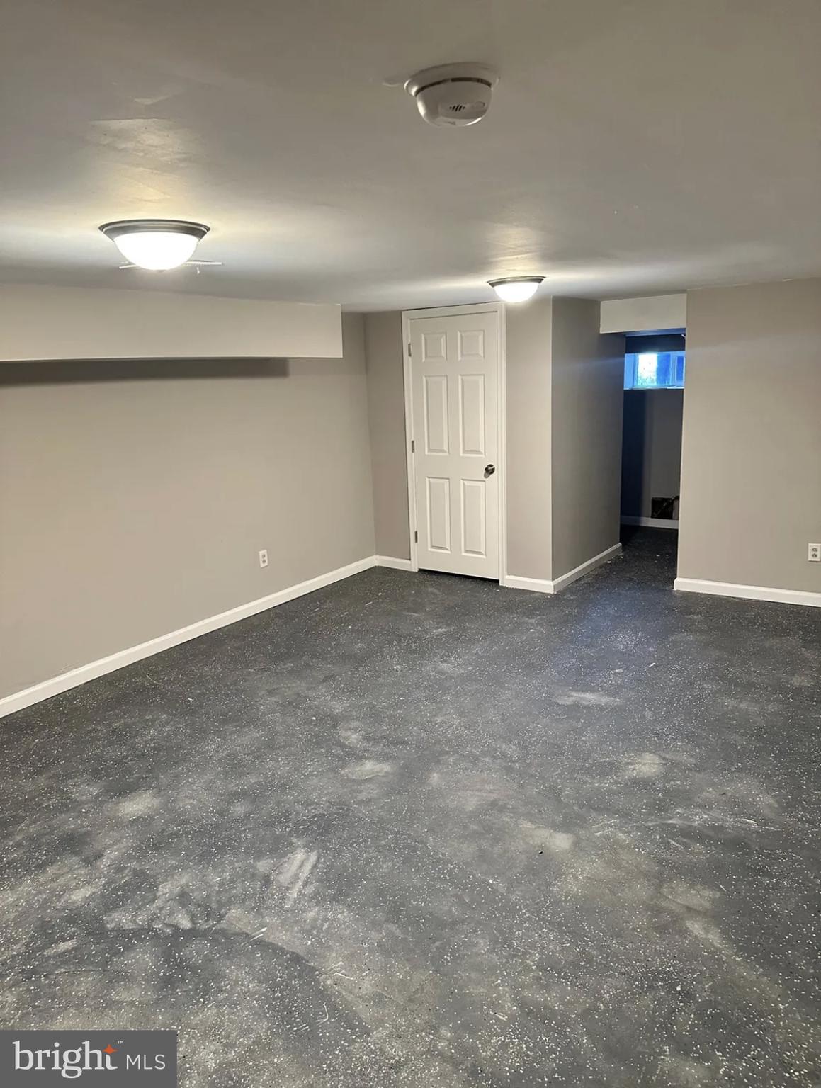 FAIRMOUNT - Residential Lease