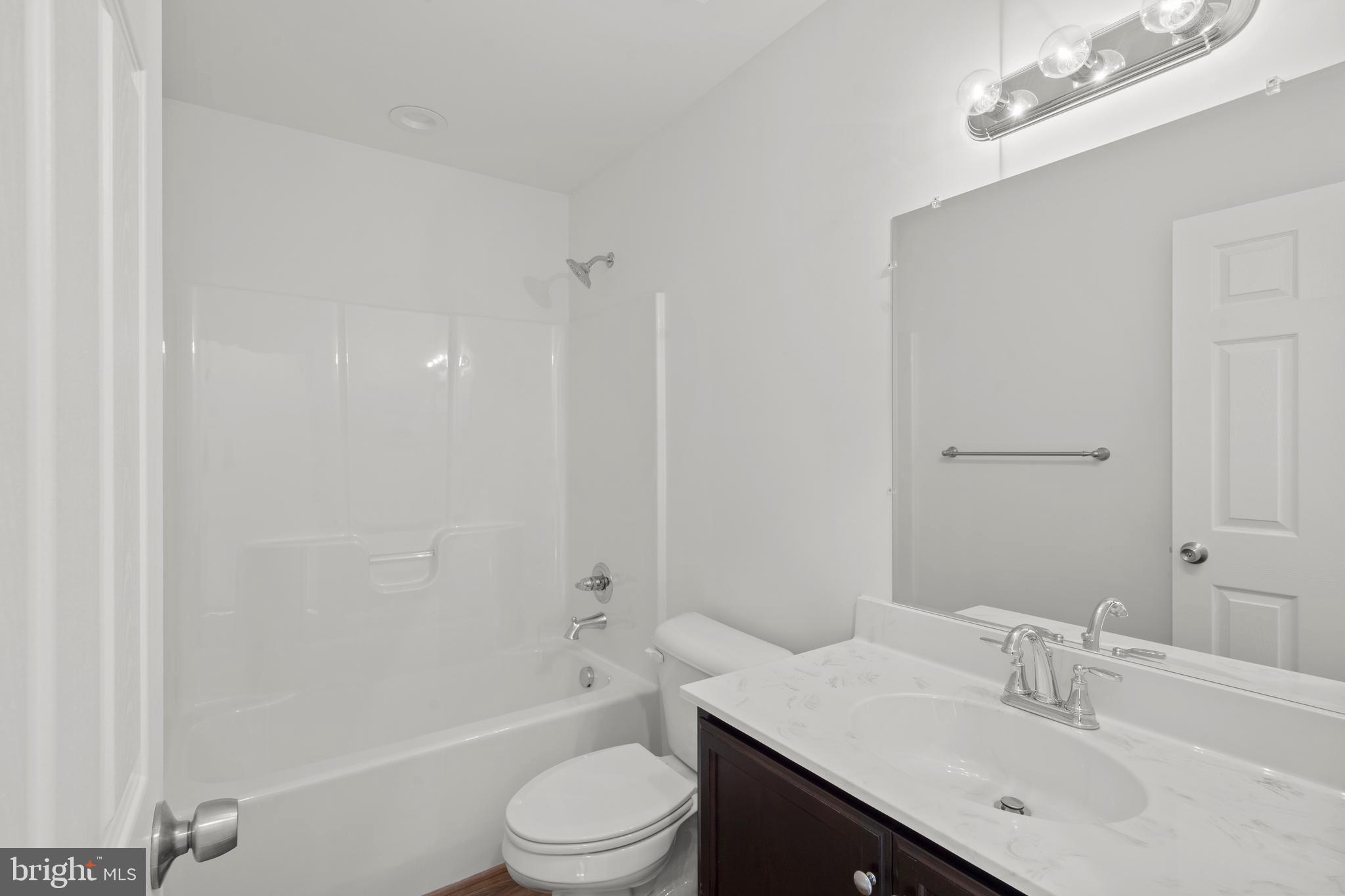 BOTH WATERS ESTATES - Residential