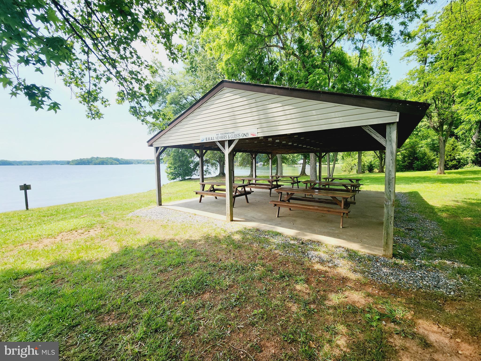 BOTH WATERS ESTATES - Residential