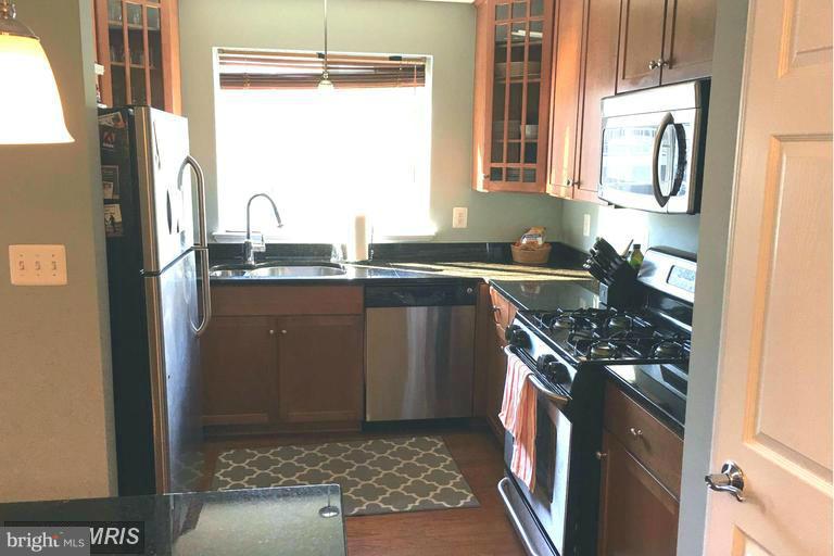 WEST VILLAGE OF SHIRLINGTON - Residential Lease