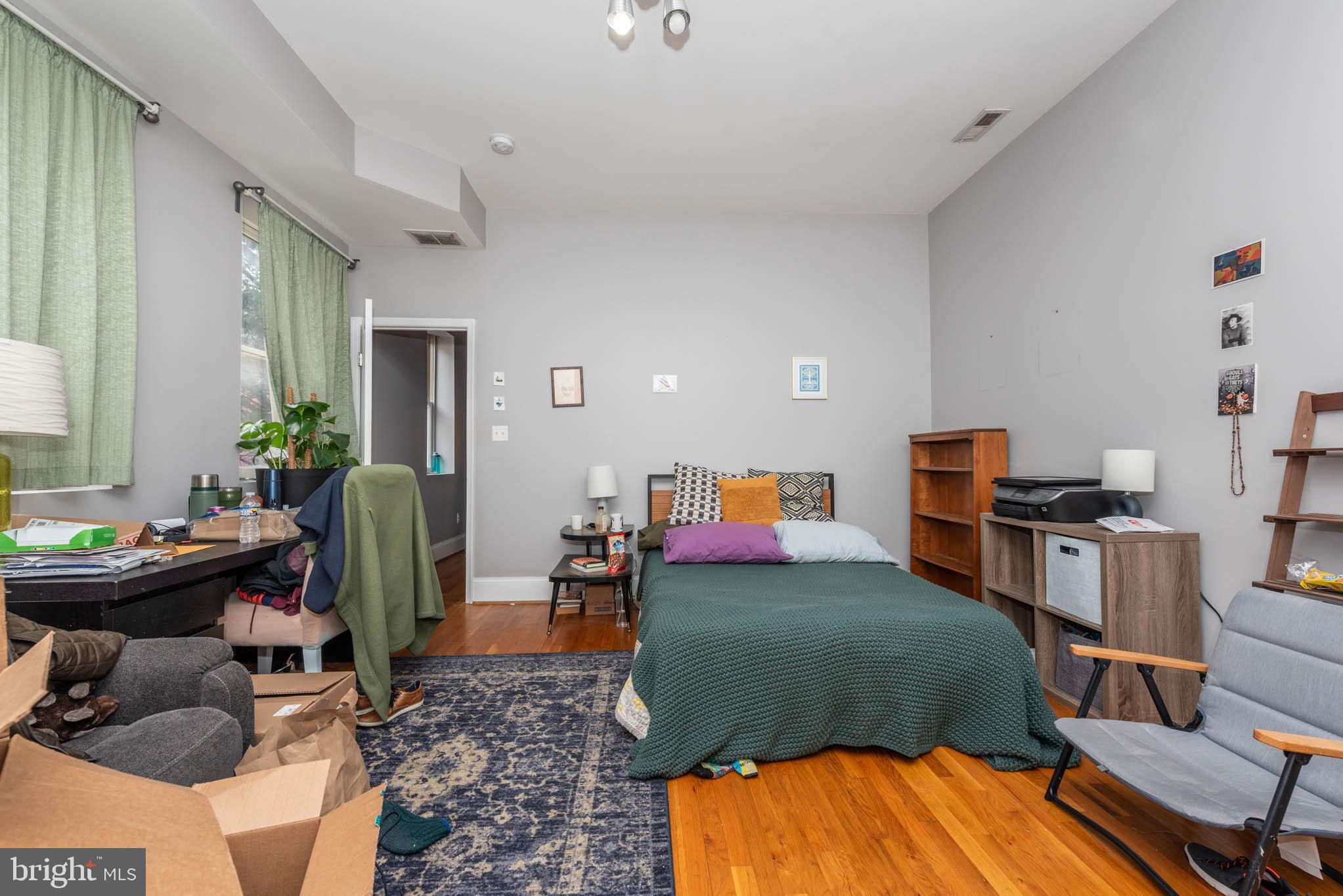 STATION NORTH ARTS DISTRICT - Residential Lease