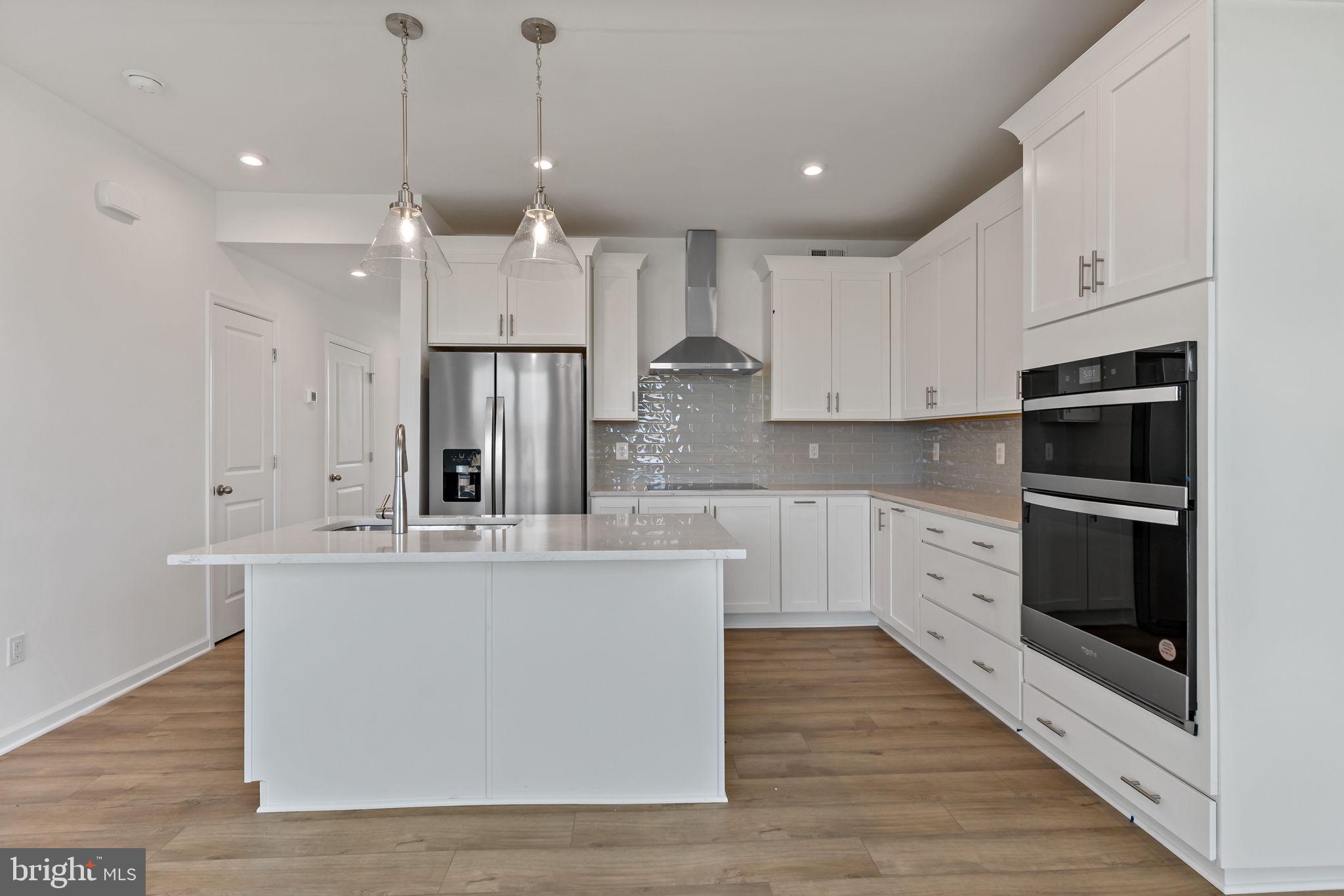 SOUTH BROOK - Residential