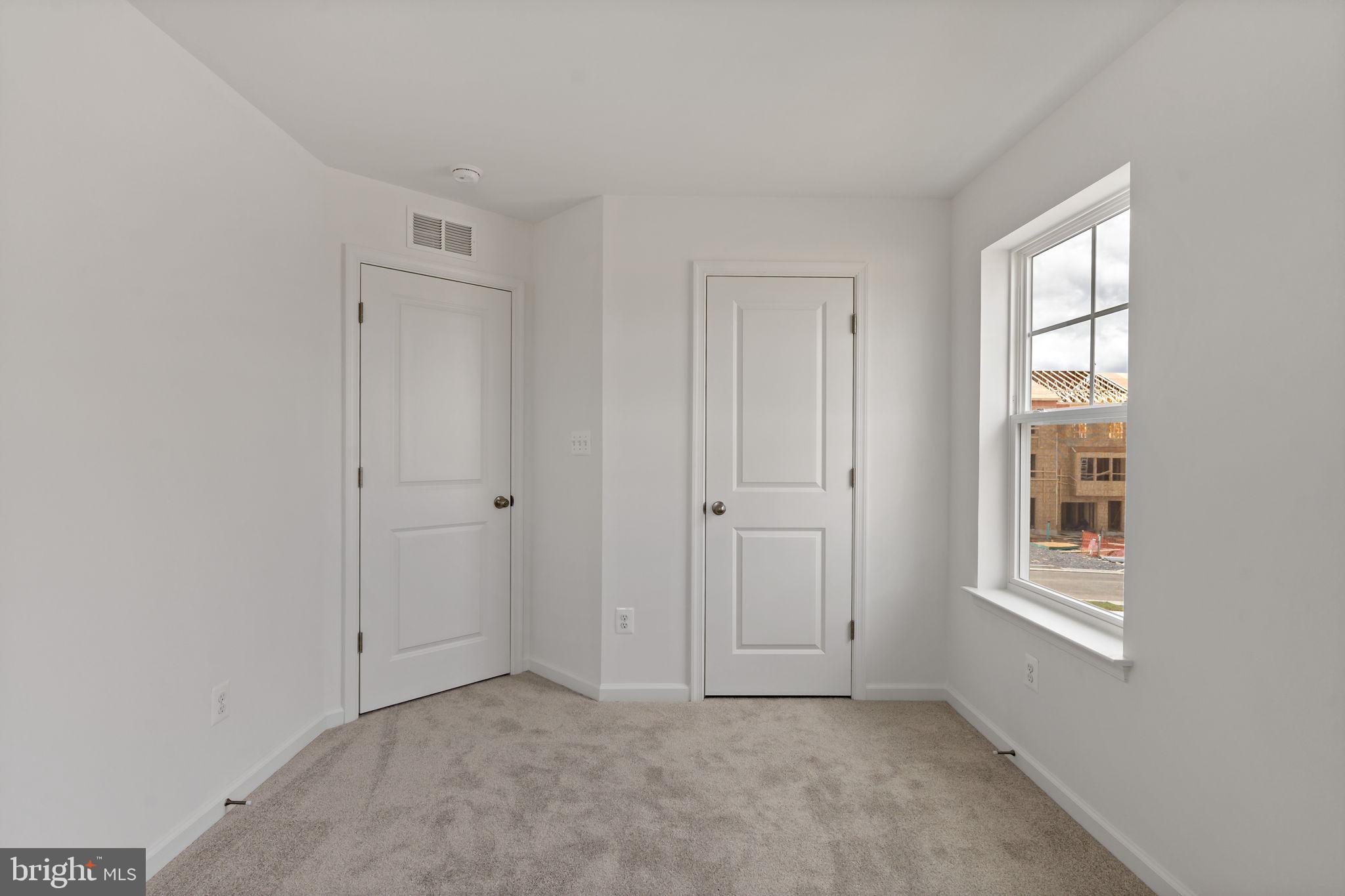 SOUTH BROOK - Residential