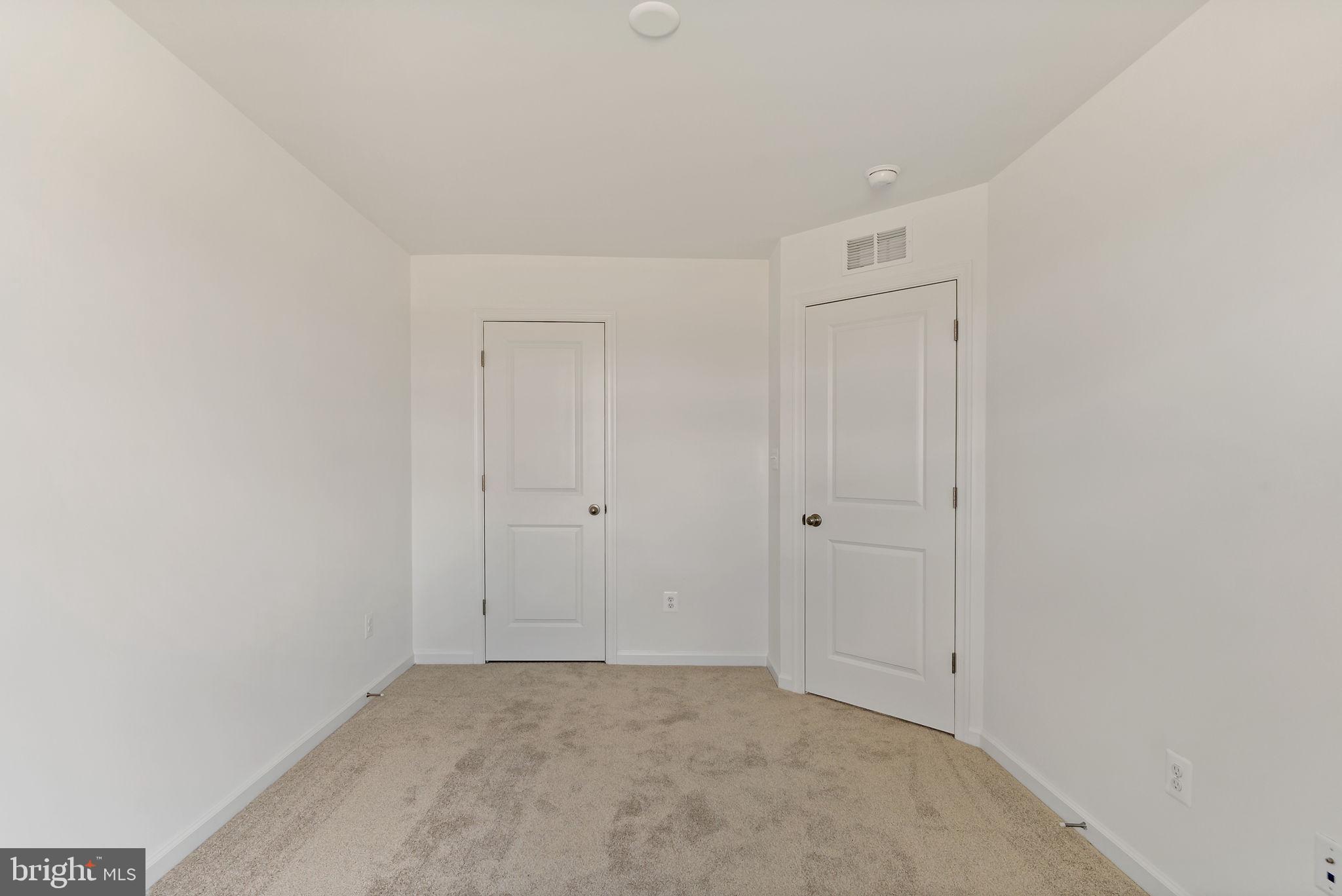 SOUTH BROOK - Residential