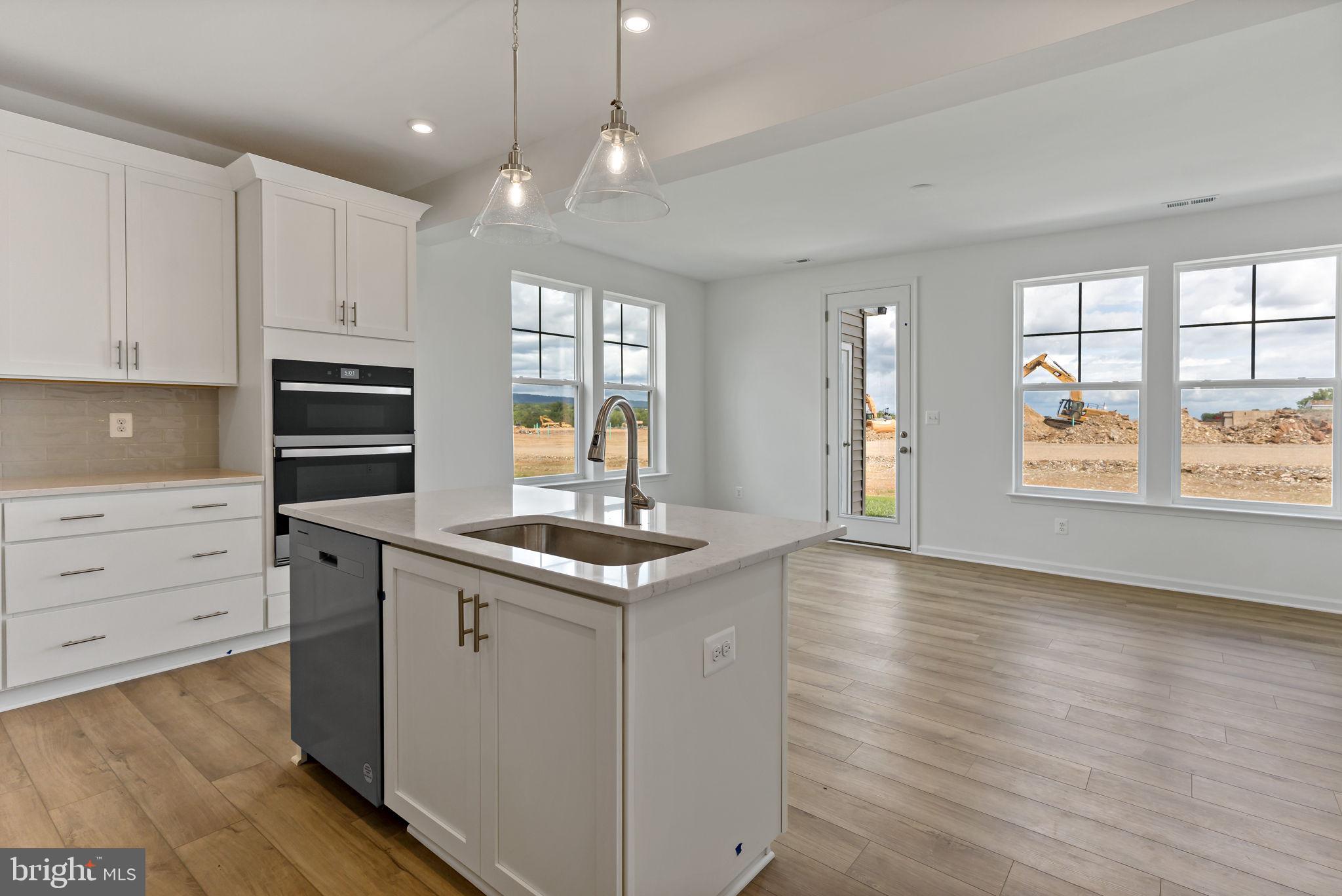 SOUTH BROOK - Residential