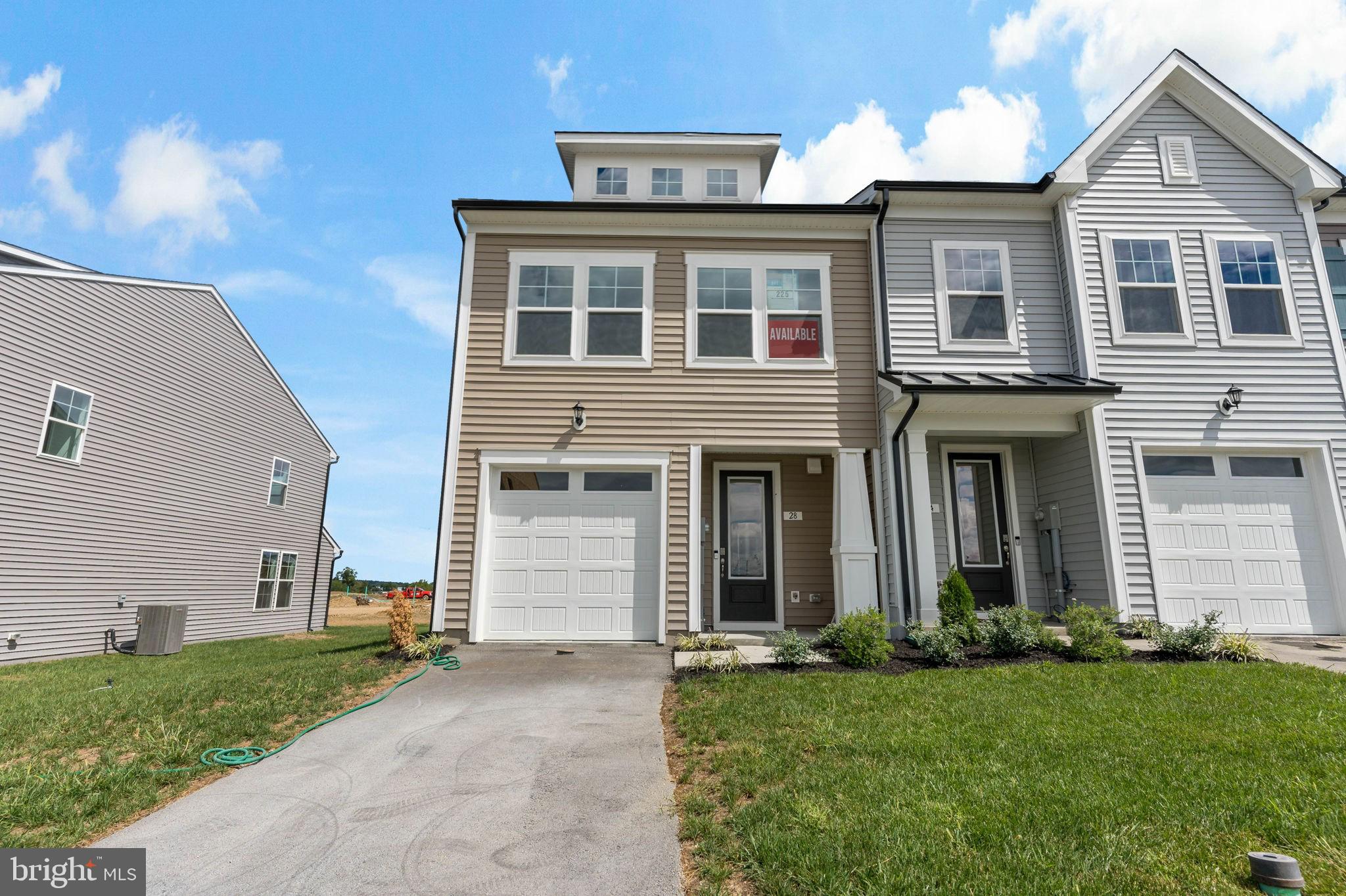 SOUTH BROOK - Residential