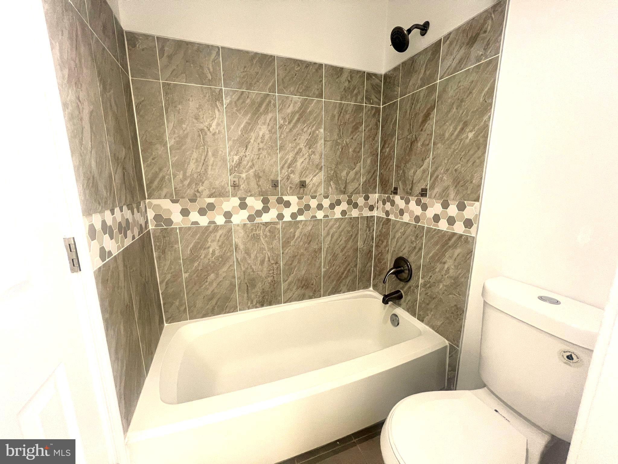 KINGS GRANT - Residential