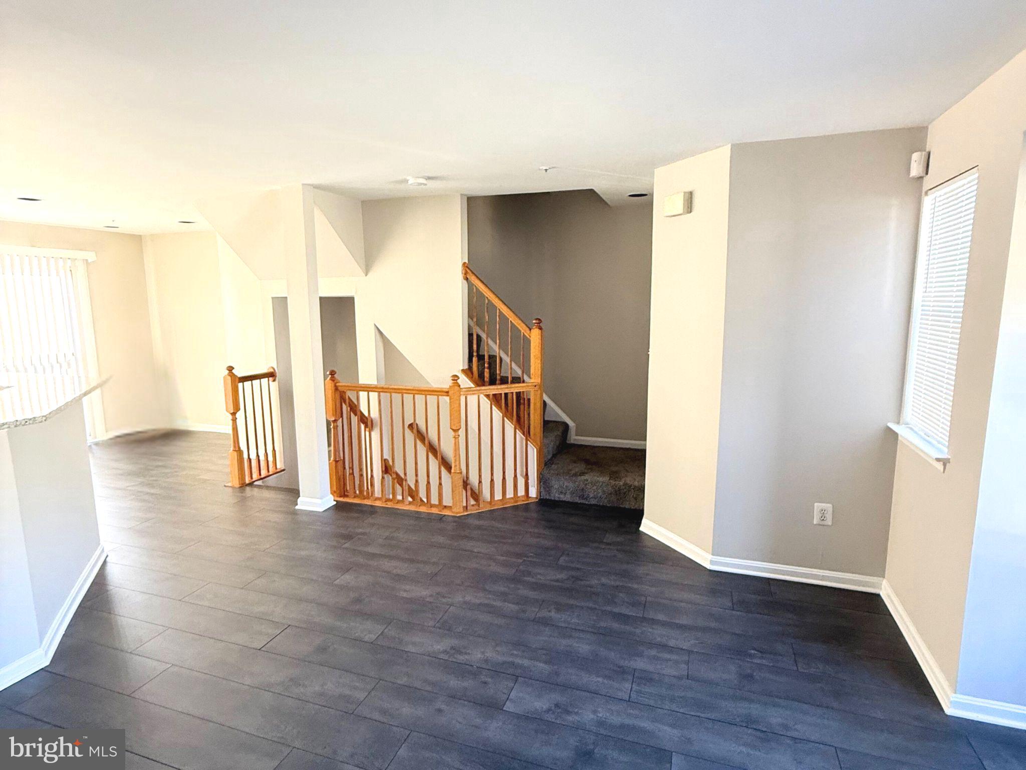 KINGS GRANT - Residential