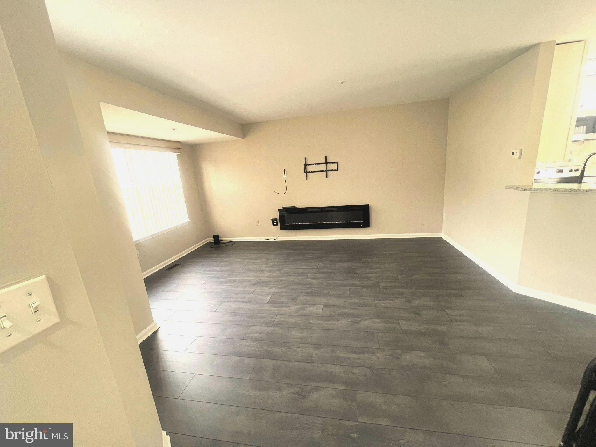 KINGS GRANT - Residential