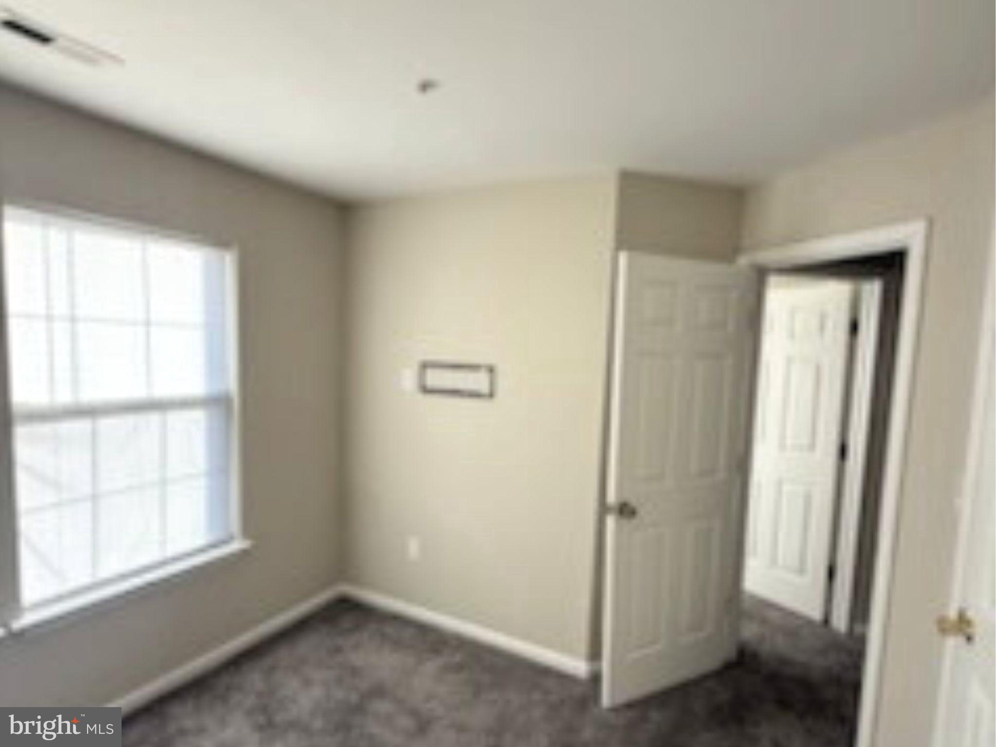 KINGS GRANT - Residential