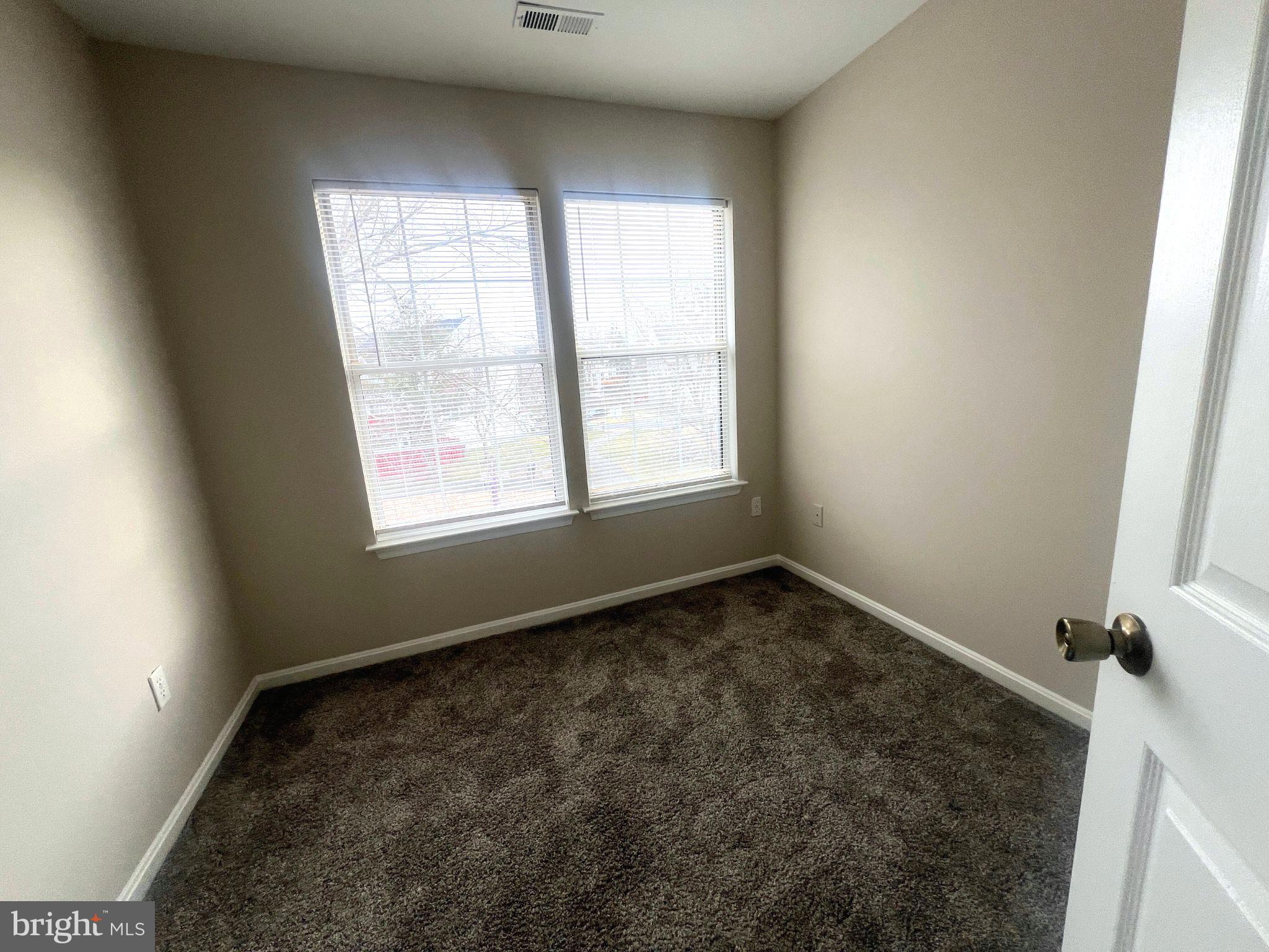 KINGS GRANT - Residential