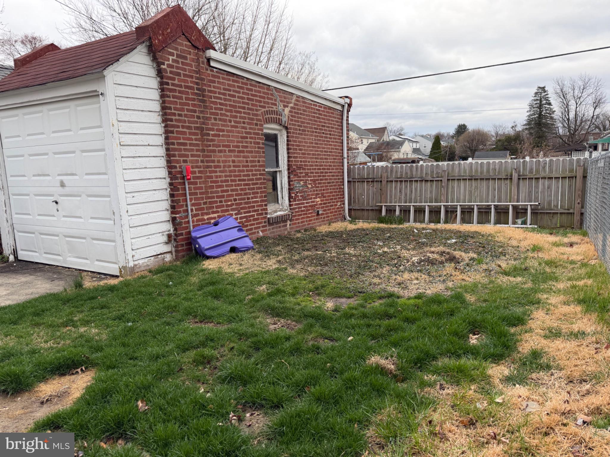 FOX CHASE - Residential